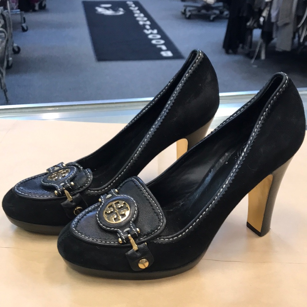 Tory Burch shoes suede sized 6M